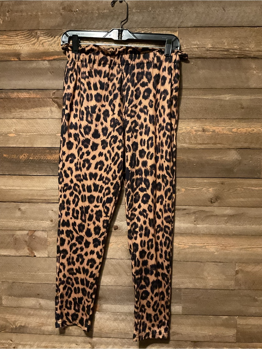 Women’s Crazy Train Pull On Leopard Paper Bag Pants With Belt Size Small